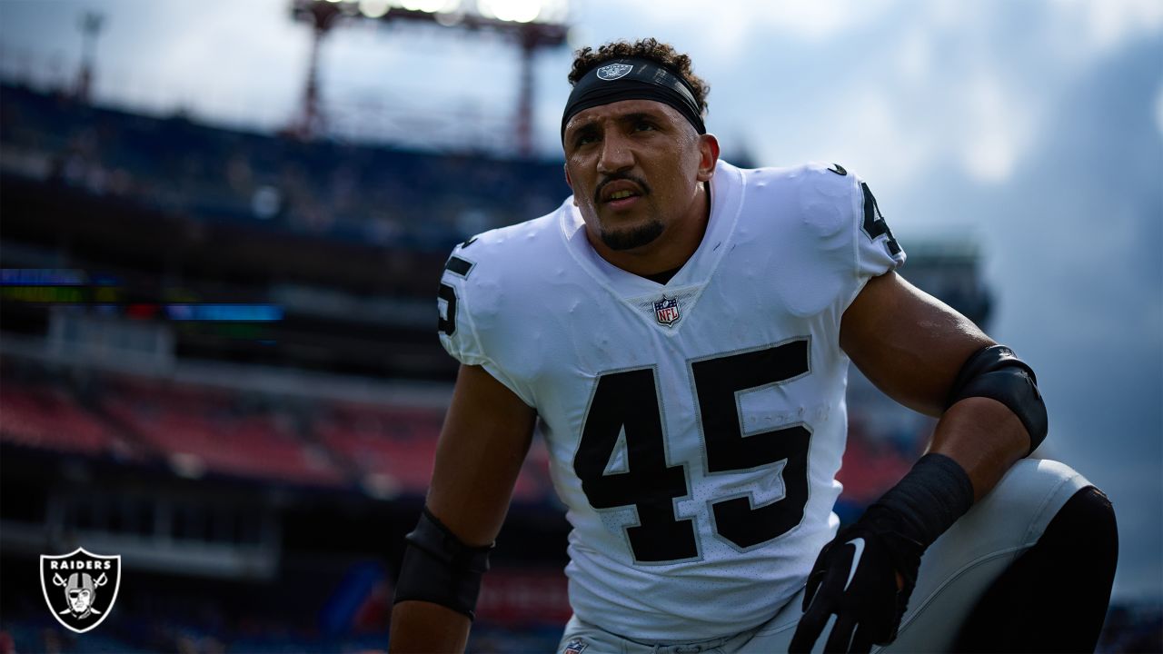 Las Vegas Raiders guard Jermaine Eluemunor (72) prays before an NFL  football game against the Tennessee Titans Sunday, Sept. 25, 2022, in  Nashville. (AP Photo/Mark Zaleski Stock Photo - Alamy