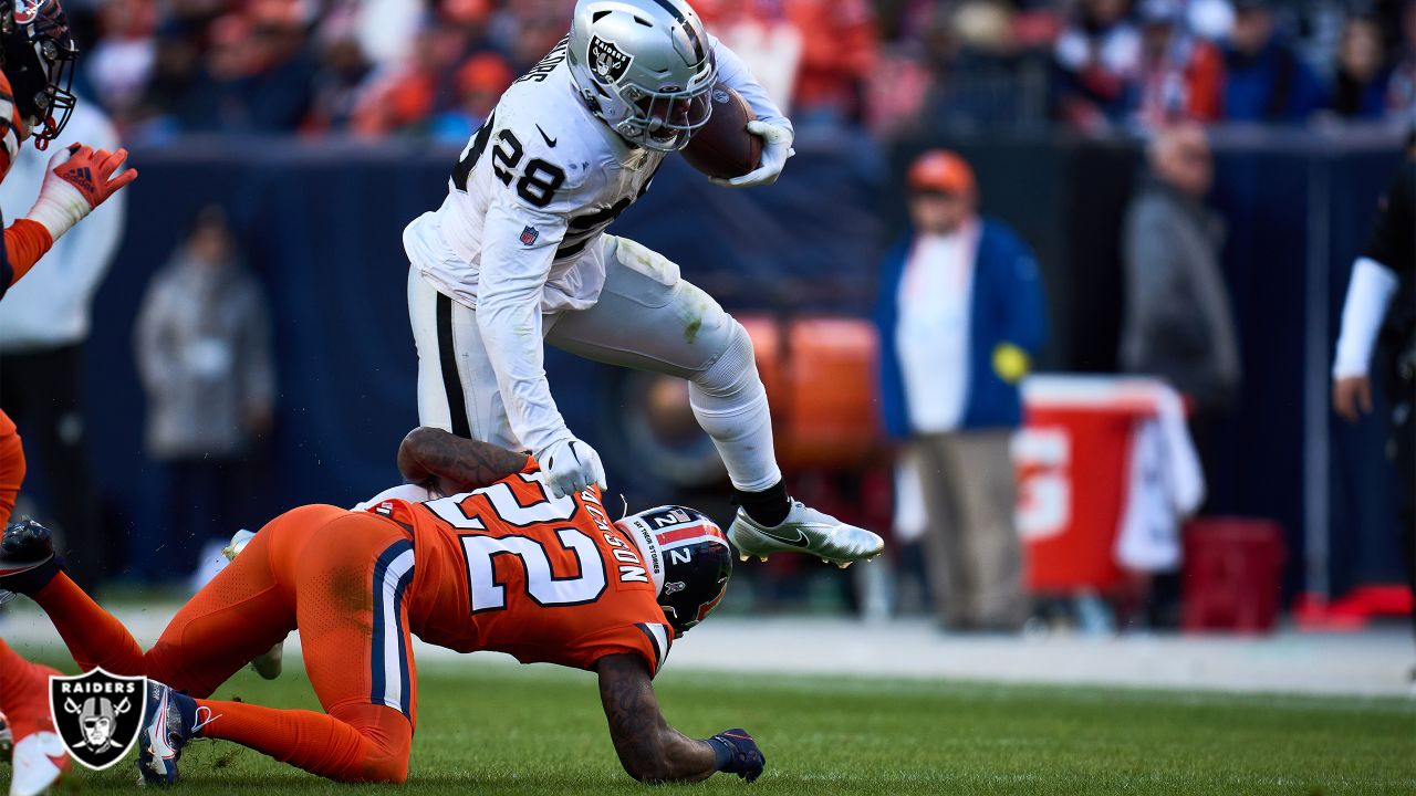 Running back Josh Jacobs' sound on the field from the Raiders'  season-opening win vs. Denver Broncos