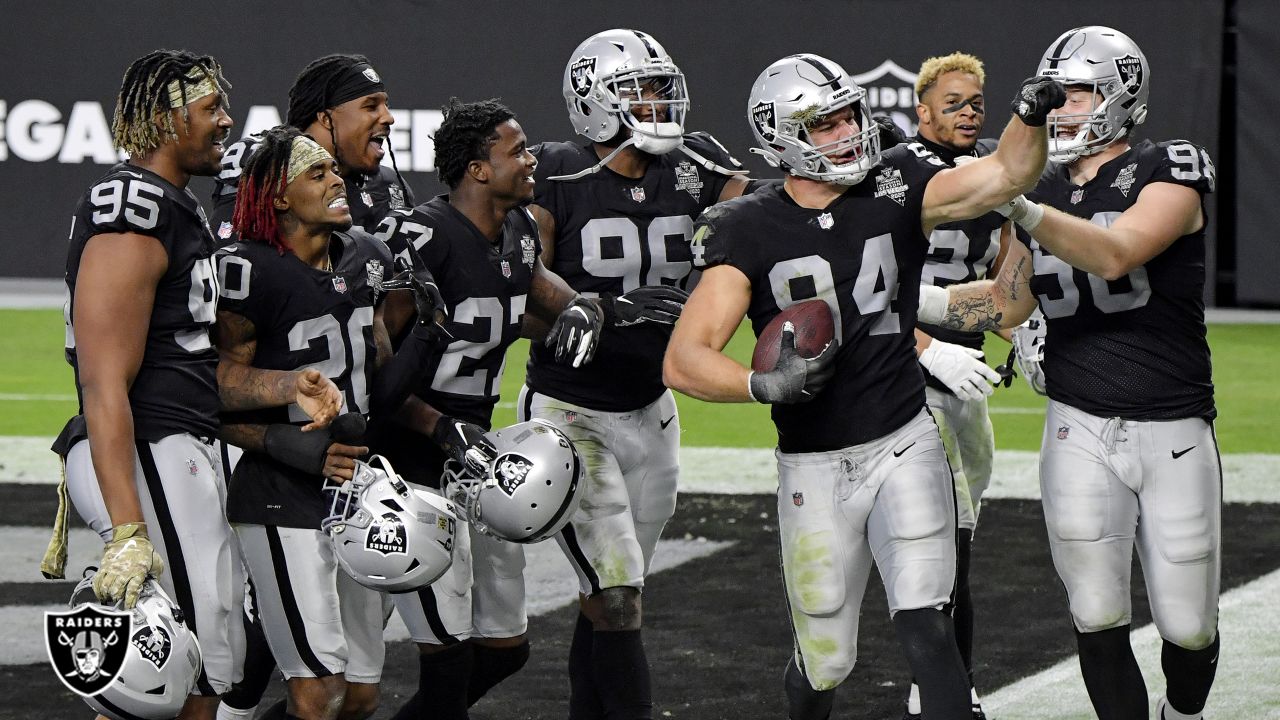 Carl Nassib forces game-winning fumble as Raiders win first-ever