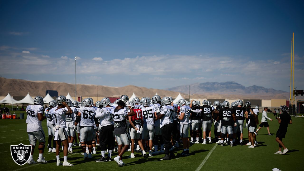 Las Vegas Raiders Tommy Bahama Sport Tropical Touchdown Camp