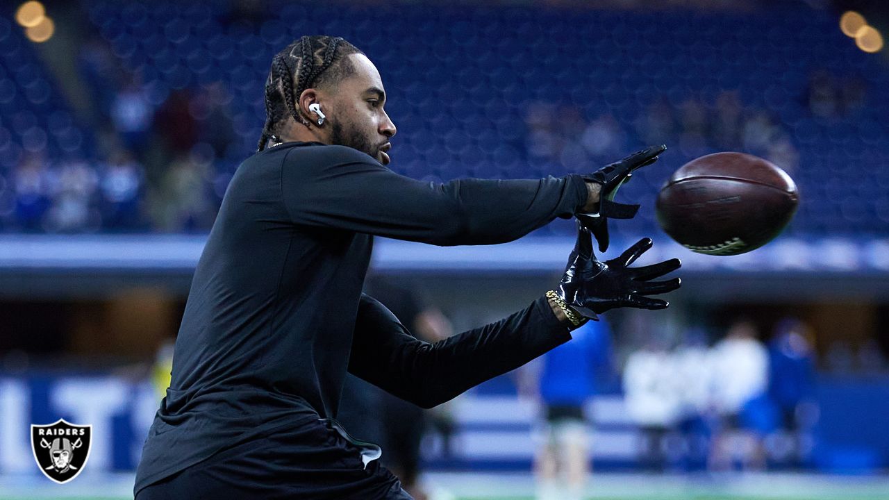 Top Shots: Raiders vs. Colts - Week 17