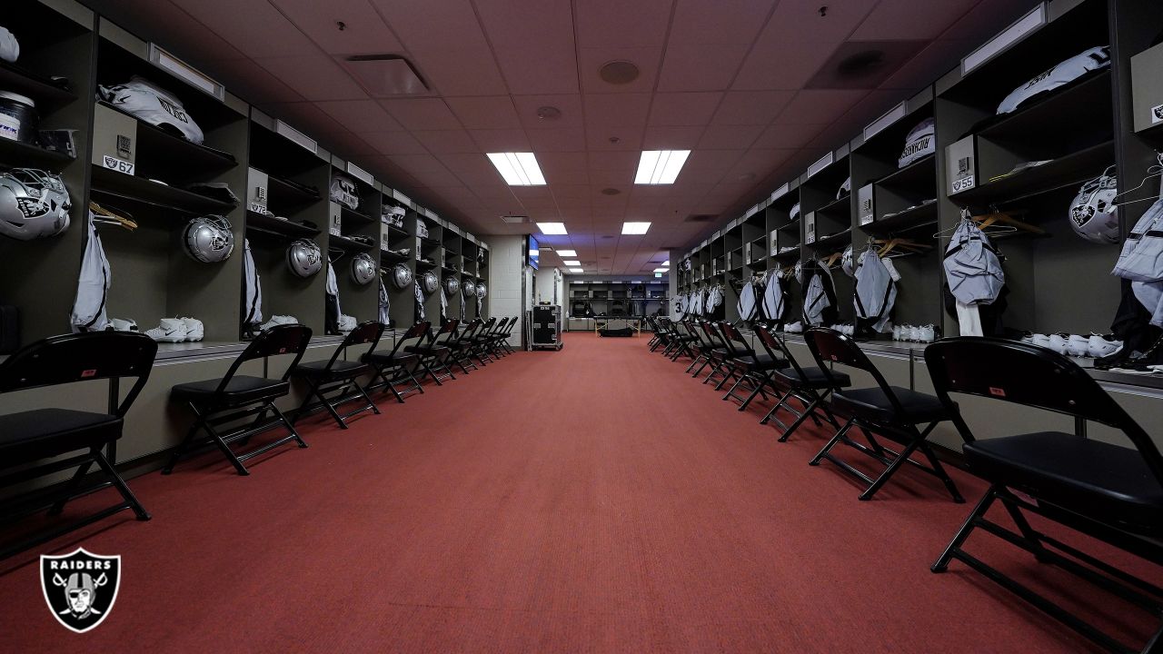 The San Francisco 49ers come together in the locker room before