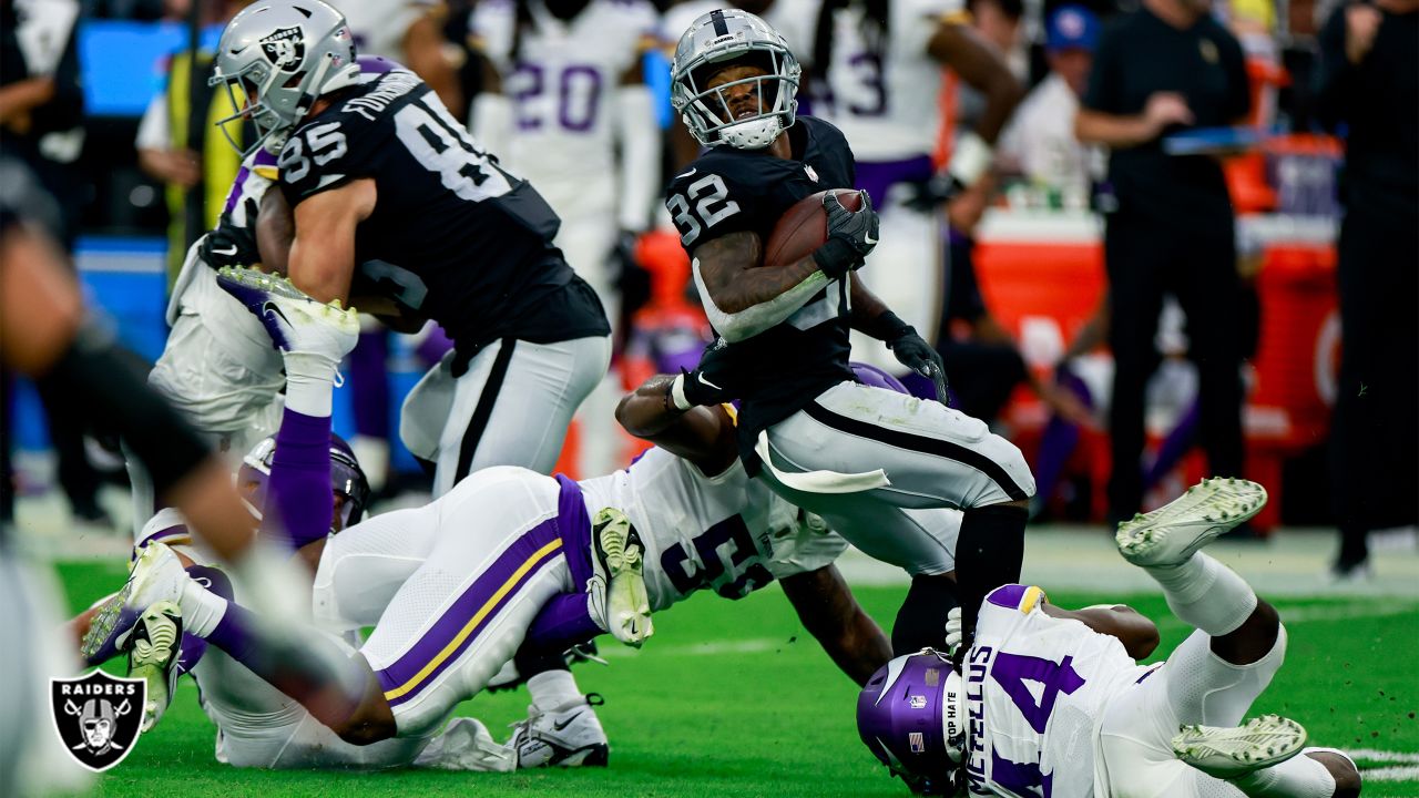 Raiders defeat Vikings in second preseason game, 26-20