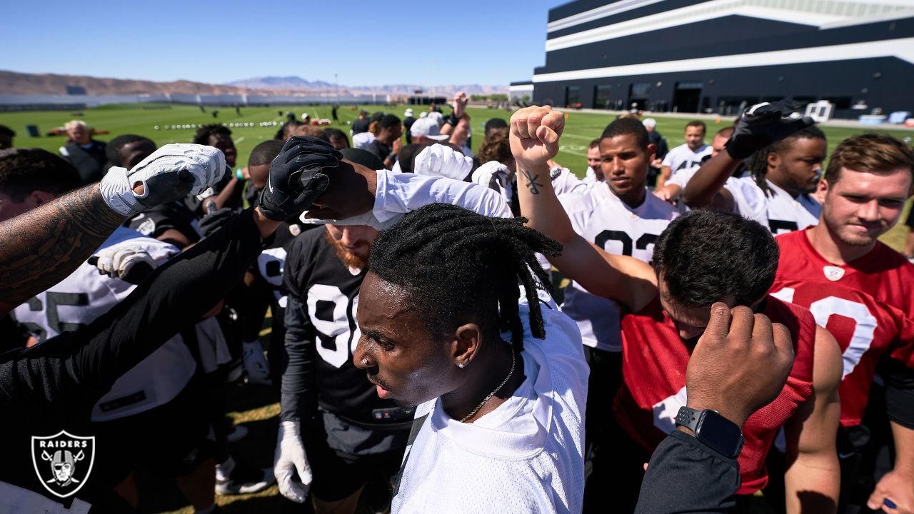 Las Vegas Raiders' T-Shirt: “Zay called game' - Silver And Black Pride