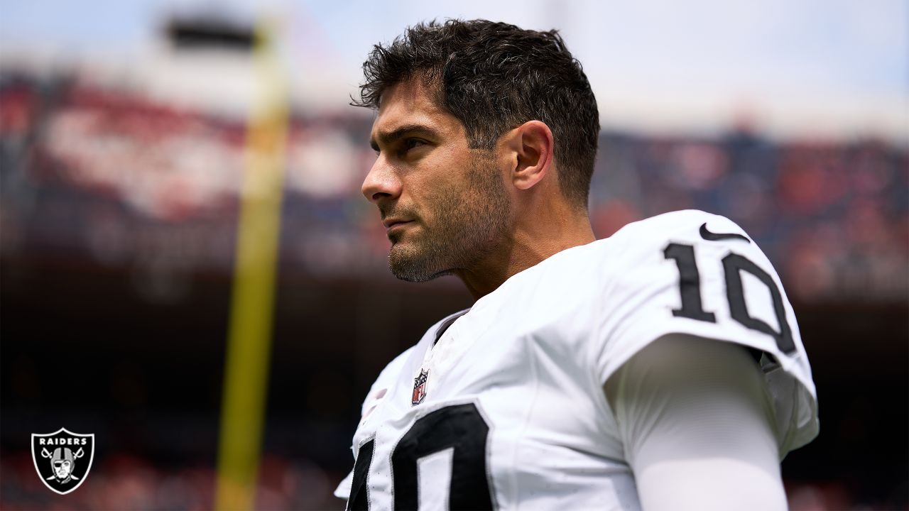 Jimmy Garoppolo wins over new Raiders teammates with late-game grit - ESPN  - Las Vegas Raiders Blog- ESPN