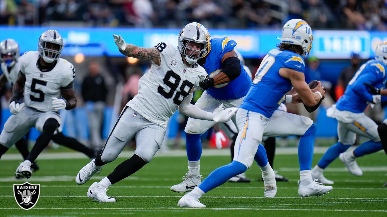 Rookie Raiders QB Aidan O'Connell faces steep learning curve in debut loss  vs. Chargers - The Athletic