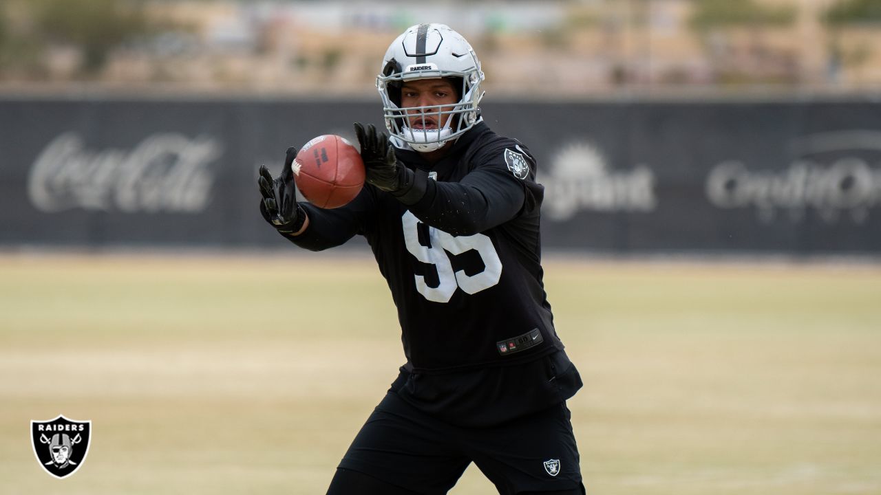 Raiders: Veteran defensive end Isaac Rochell announces his own release