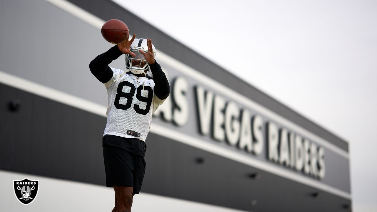 What channel is Las Vegas Raiders game today? (1/1/2023) FREE LIVE STREAM,  Time, TV vs. 49ers on New Year's Day