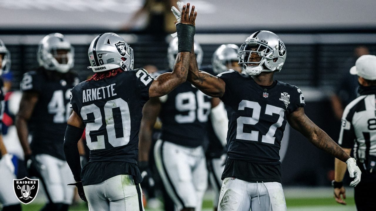 Las Vegas Raiders' T-Shirt: “Zay called game' - Silver And Black Pride