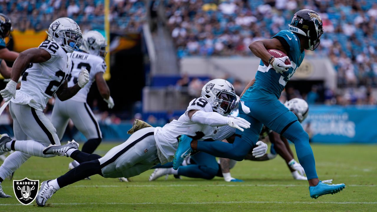 Jaguars blank Raiders in second half, come back to win at home