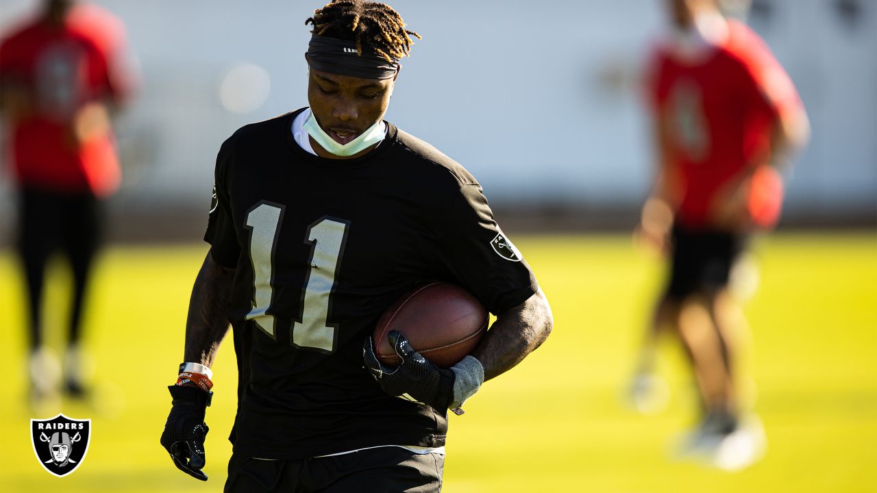 Raiders rookie Johnathan Abram surprises his mom with new car