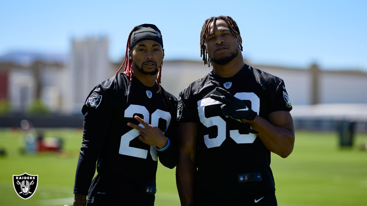 Las Vegas Raiders cornerback Anthony Averett (29) watches action