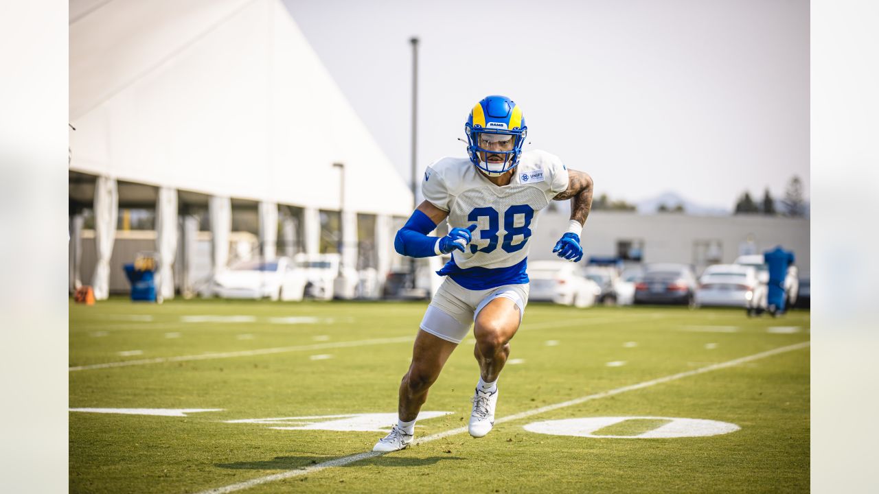 Los Angeles Rams Signal Confidence in Rookie LB Ernest Jones' Development  as His Role Expands - Sports Illustrated LA Rams News, Analysis and More