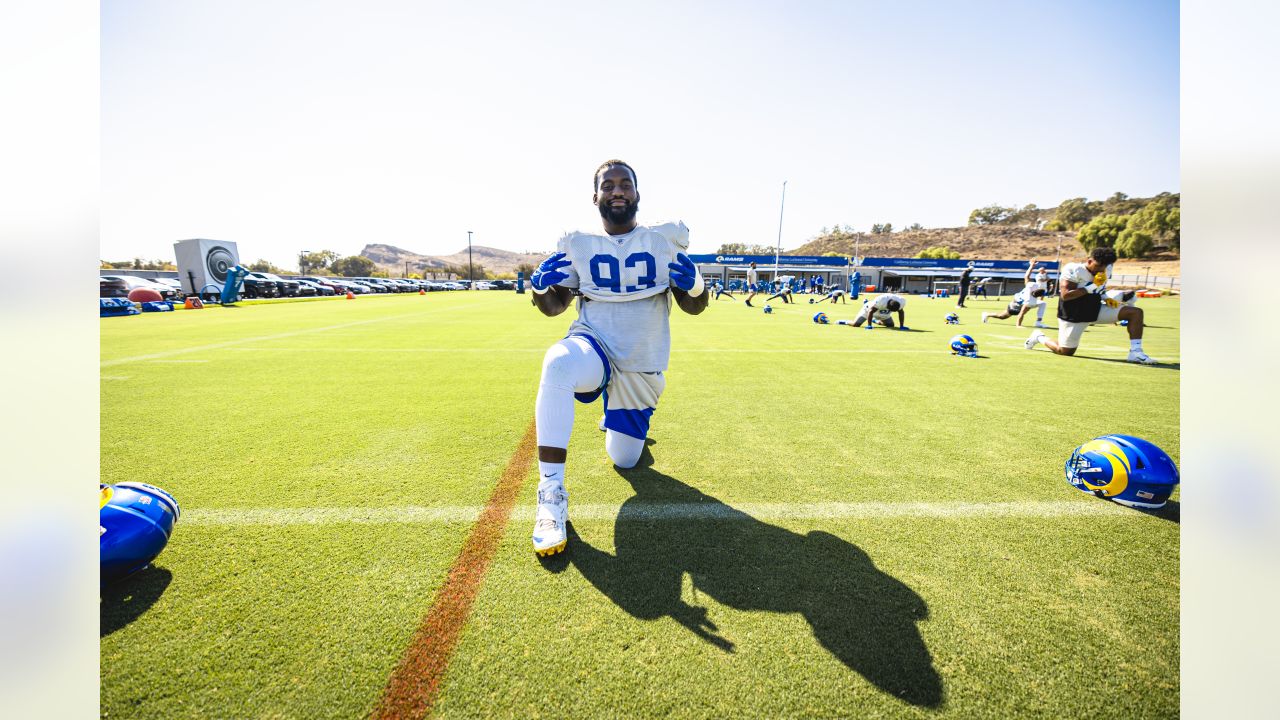 It's a beautiful day for football! Horns up Ramily! Let's go RAMS 2-0 : r/ LosAngelesRams