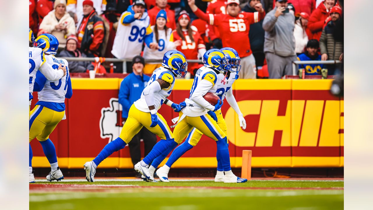 Final score: Chiefs handle shorthanded Rams, winning 26-10