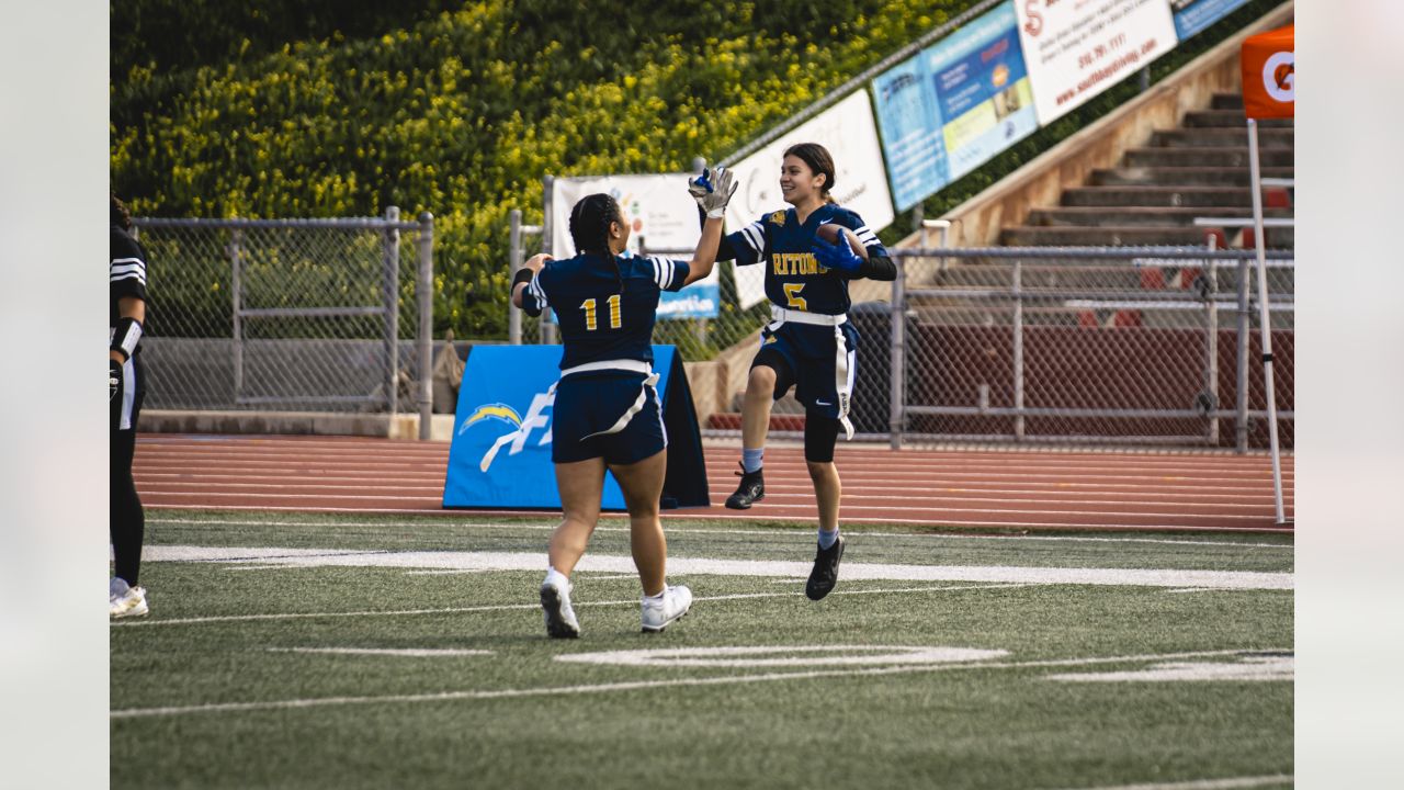 Los Angeles Chargers and Los Angeles Rams launch local high school girls' flag  football league - High School Football America