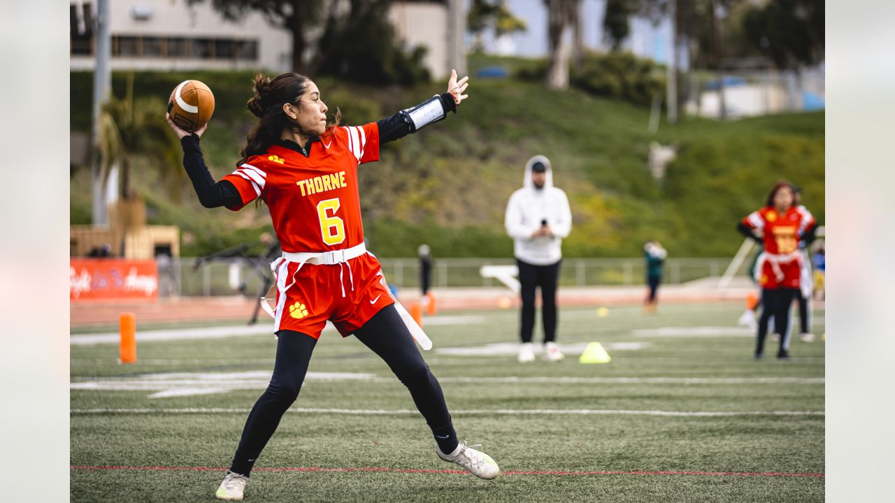 Los Angeles Chargers and Los Angeles Rams launch local high school girls' flag  football league - High School Football America