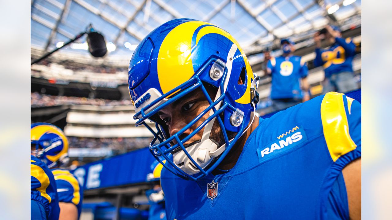 Rams reveal new uniforms that include metallic chrome blue helmet - ESPN