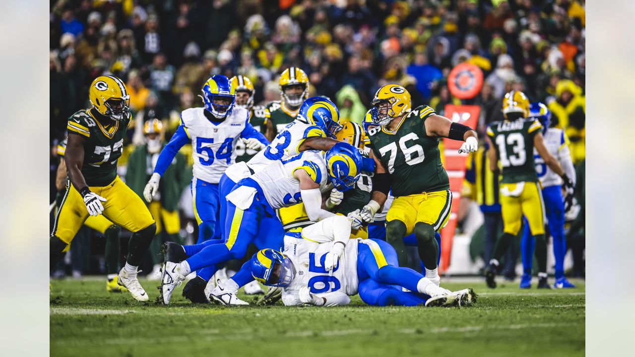 Los Angeles, CA, USA. 28th Oct, 2018. NFL Instant Replay HD by Microsoft  Surface during the NFL Green Bay Packers vs Los Angeles Rams at the Los  Angeles Memorial Coliseum in Los