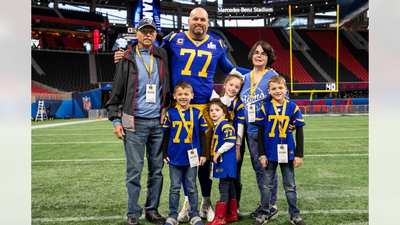 Andrew Whitworth shares photo of Rams' Super Bowl LIII jersey