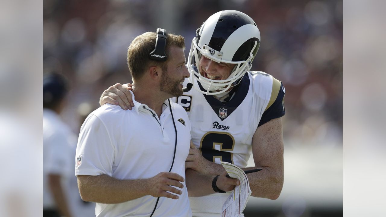 Los Angeles Rams' Sean McVay 'Loves' Ernest Jones as 'Natural Leader' -  Sports Illustrated LA Rams News, Analysis and More