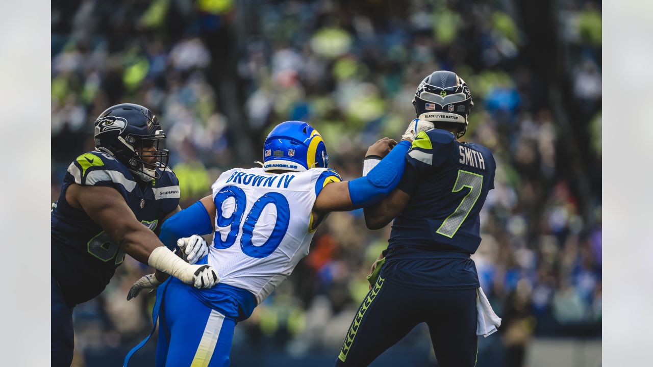 Recap: Seahawks top Rams 19-16 in OT after Diggs pick, Myers FG - Seattle  Sports