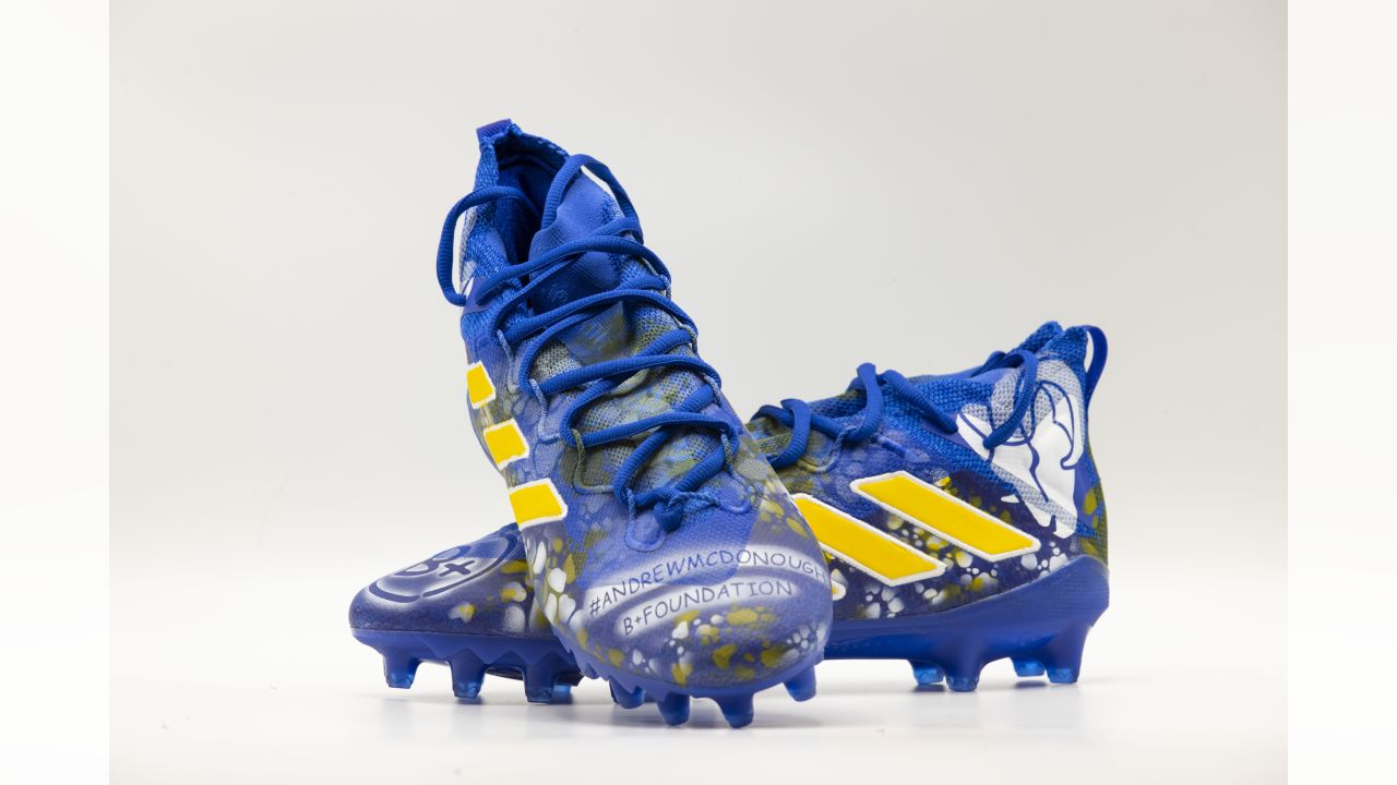 Los Angeles Rams Donate Cleats to Watts Bears – Los Angeles Sentinel