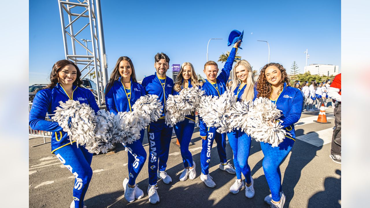 Daily Sports Smile: Los Angeles Rams host special 5K event to address  homelessness in community