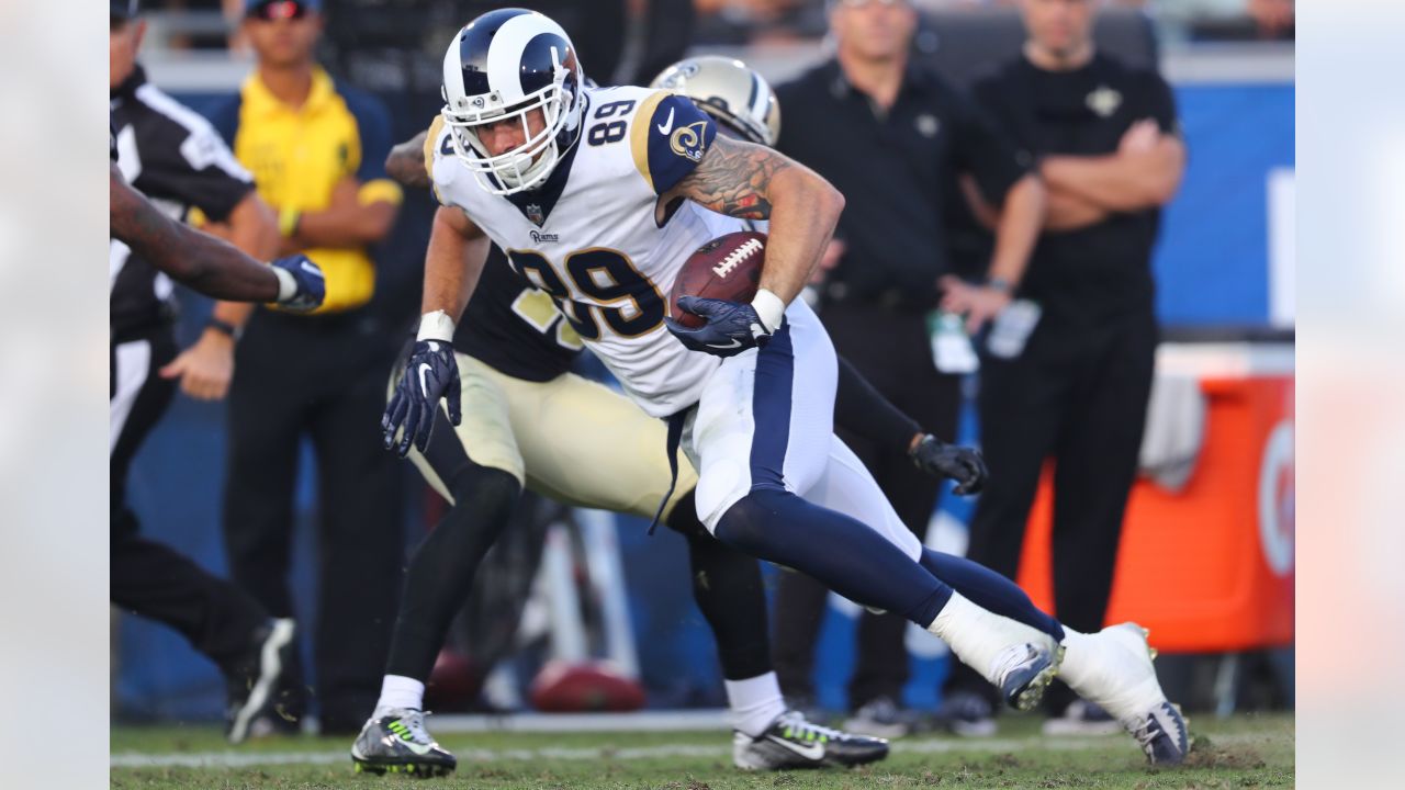 INGLEWOOD, CA - SEPTEMBER 18: Los Angeles Rams tight end Tyler Higbee (89)  follows his blocking during an NFL game between the Atlanta Falcons and the  Los Angeles Rams on September 18