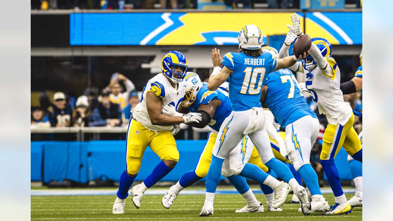 Los Angeles Rams vs. Los Angeles Chargers highlights