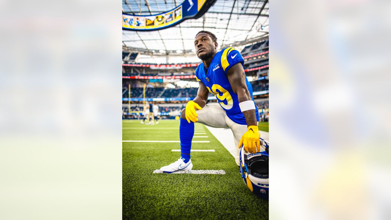 INGLEWOOD, CA - SEPTEMBER 18: Los Angeles Rams Wide Receiver Brandon Powell  (19) runs the ball backwards to score an intentional safety in the fourth  quarter during an NFL game between the