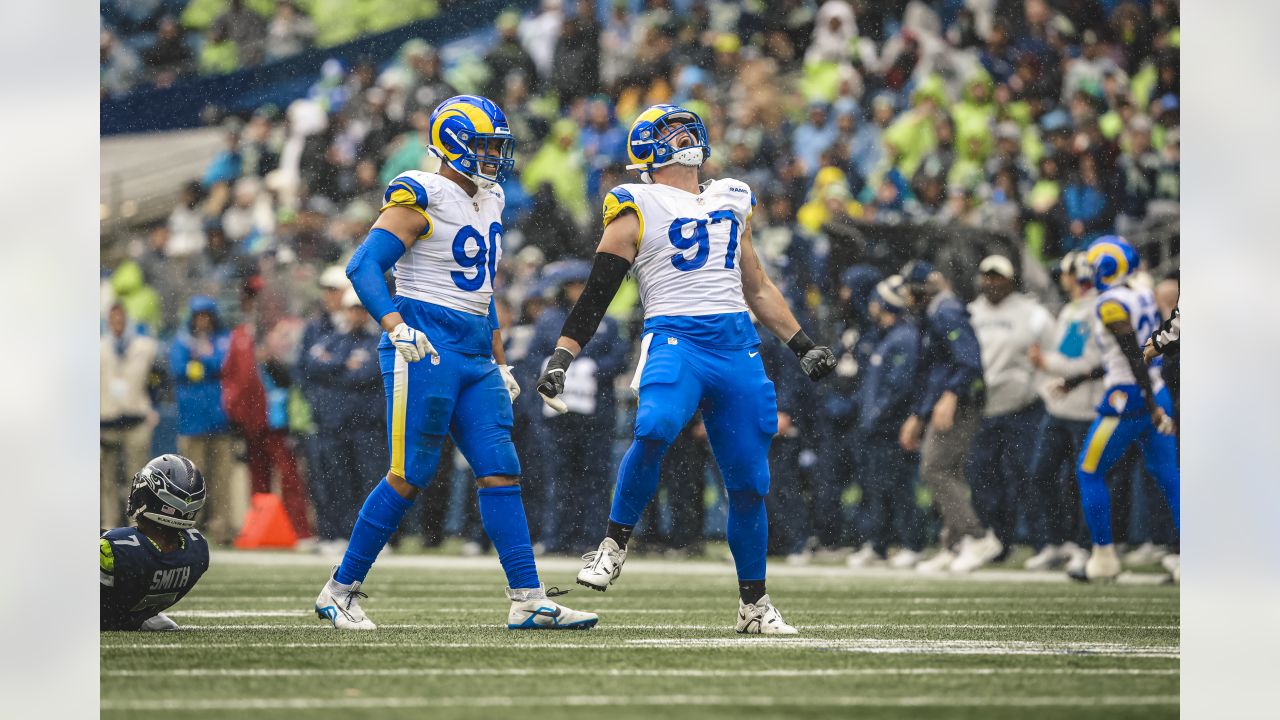 Rams beat Seahawks 33-31 at CenturyLink Field