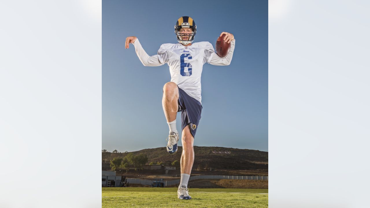 Rams' Johnny Hekker claps back at bettors complaining about dropped PAT in  epic tweet