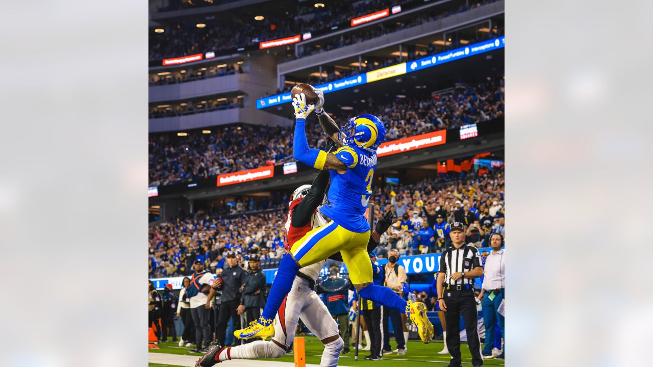 Inglewood, CA. 9th Oct, 2022. Los Angeles Rams wide receiver Brandon Powell  #19 makes the catch in action in the fourth quarter during the NFL football  game against the Dallas Cowboys at