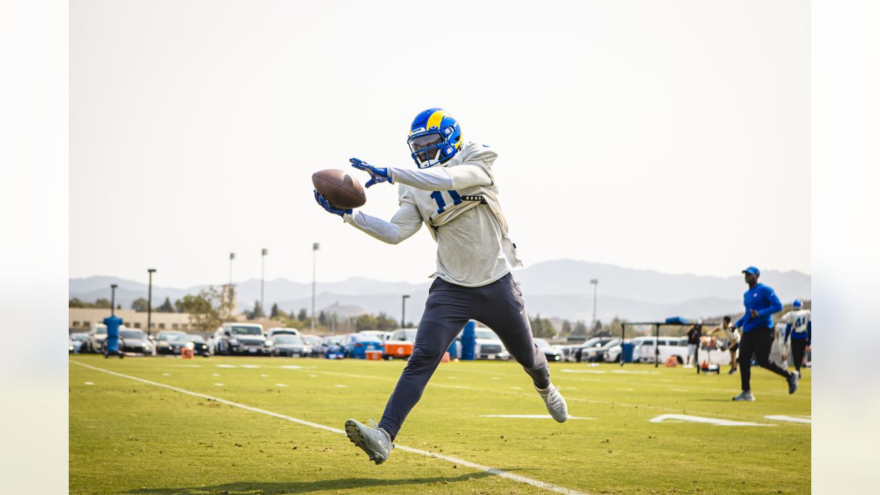 Los Angeles Rams Signal Confidence in Rookie LB Ernest Jones' Development  as His Role Expands - Sports Illustrated LA Rams News, Analysis and More