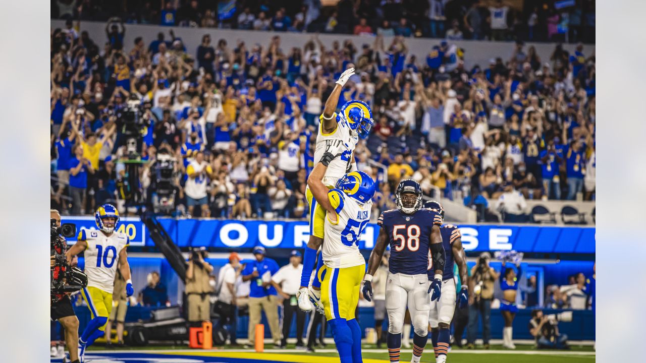 Linebacker (58) Justin Hollins of the Los Angeles Rams against the