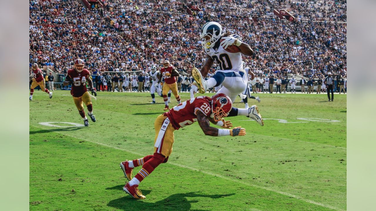 Marcus Peters swaps jerseys with Todd Gurley, reunites with Rams