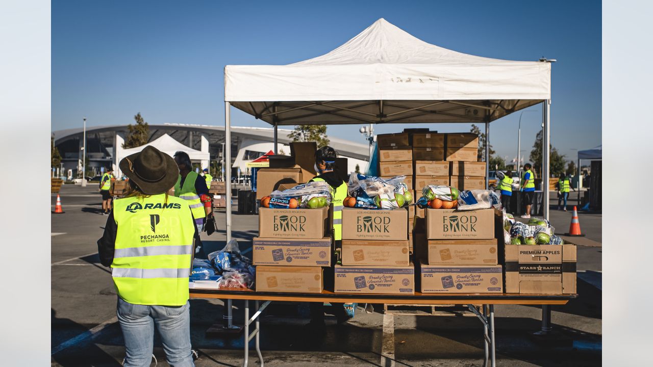 Pechanga x LA Rams - LA Food Bank Distribution 