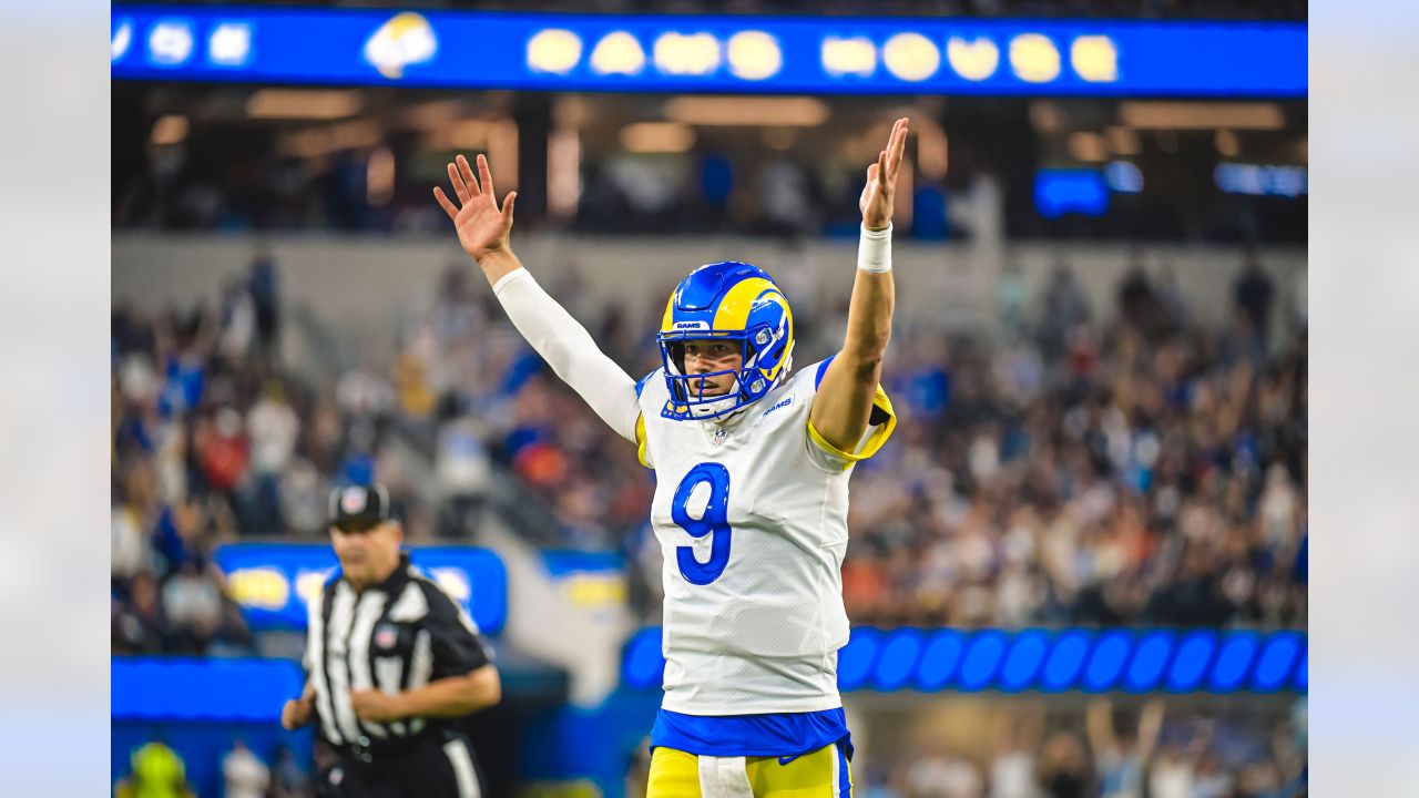 New Drip: Twitter Reacts To The Los Angeles Rams' Clean New Uniforms