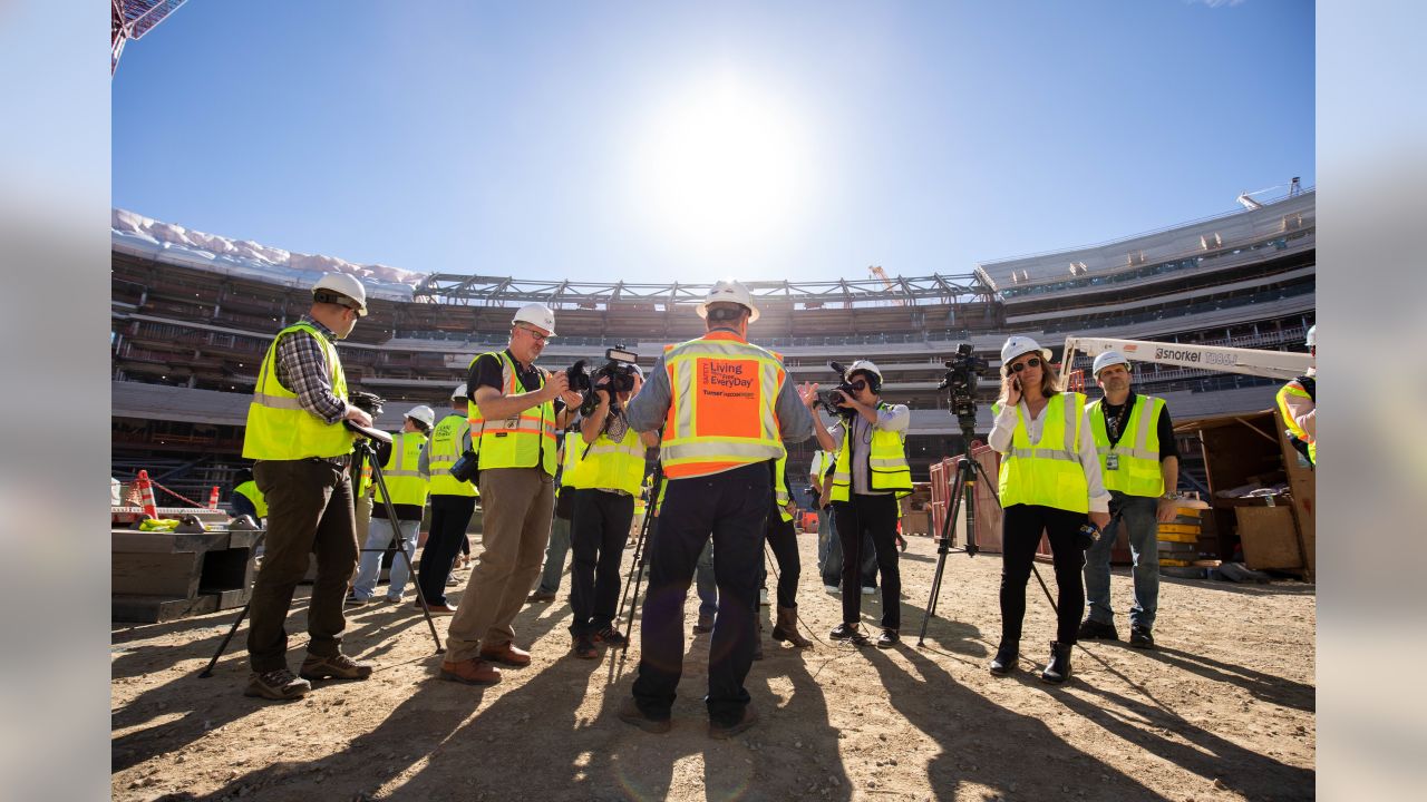 Chargers and Rams Commemorate L.A. Stadium Canopy Shell Topping Out