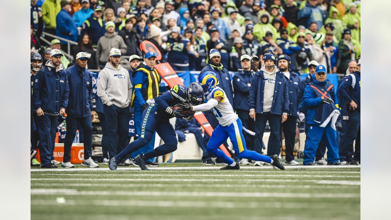 Seahawks win dramatic 19-16 overtime game over Rams, clinch playoff berth -  Field Gulls