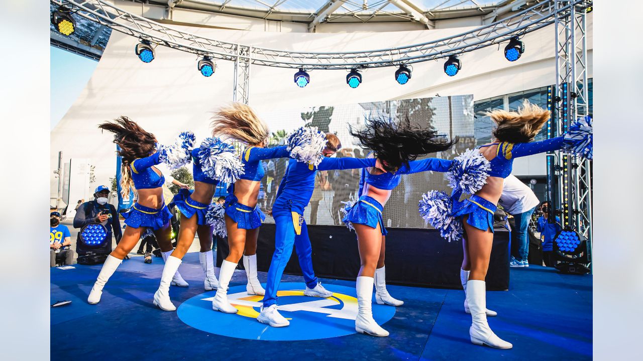 Los Angeles Rams final squad auditions draw in dozens of cheerleader  hopefuls - ABC7 Los Angeles