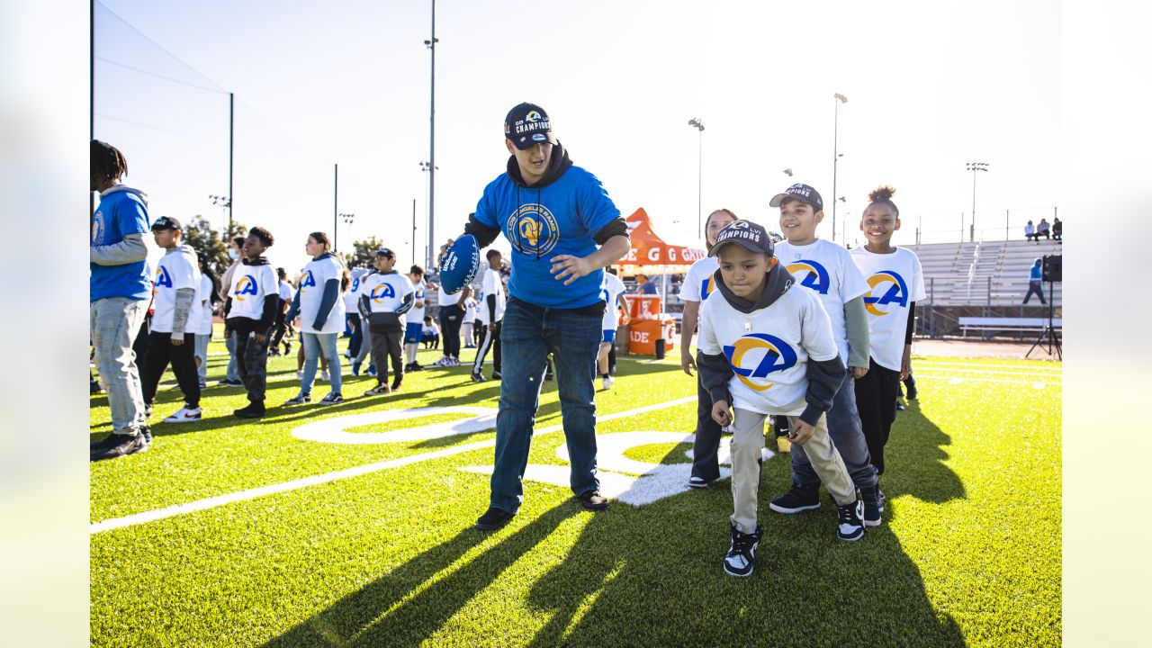 Aaron Donald Hosts 4th Annual Free Youth Football Camp