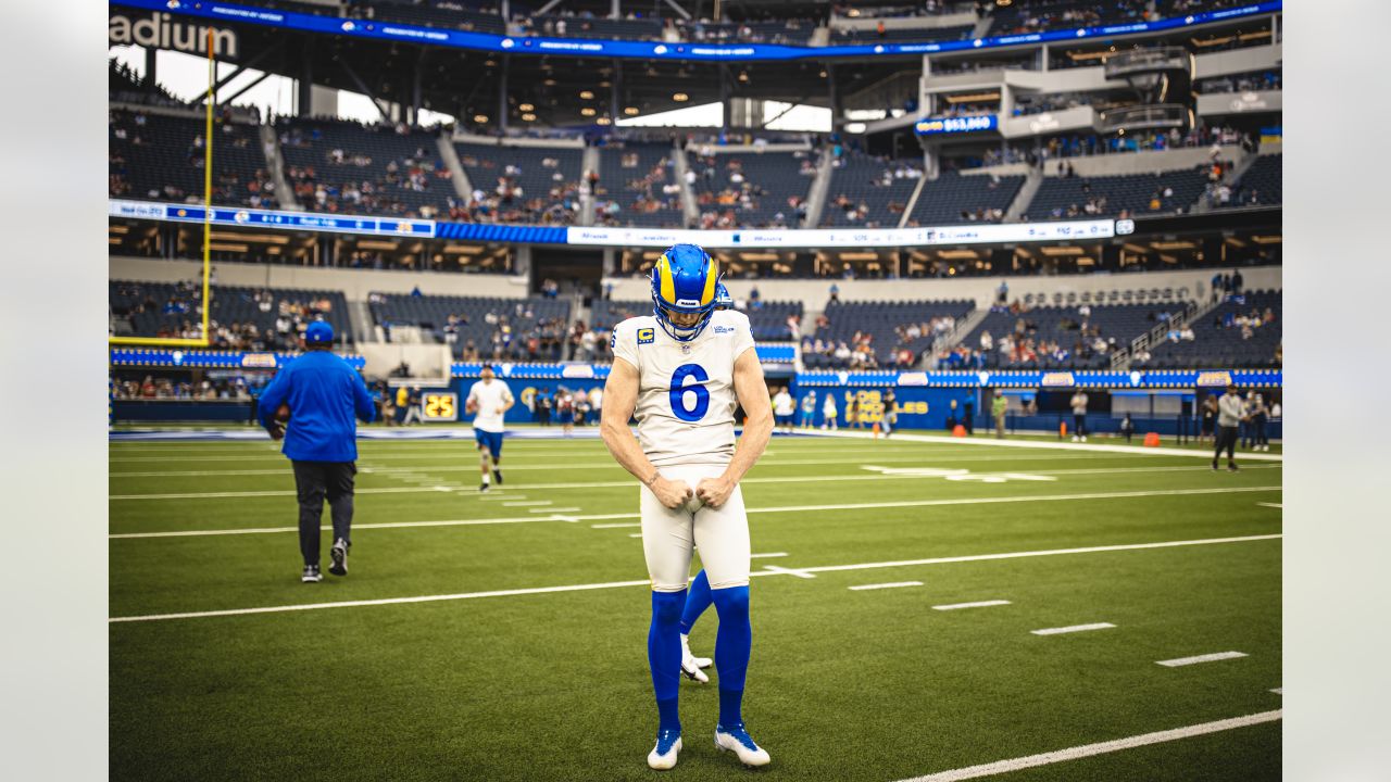 Johnny Hekker responds to Rams fan's idea about yellow jersey