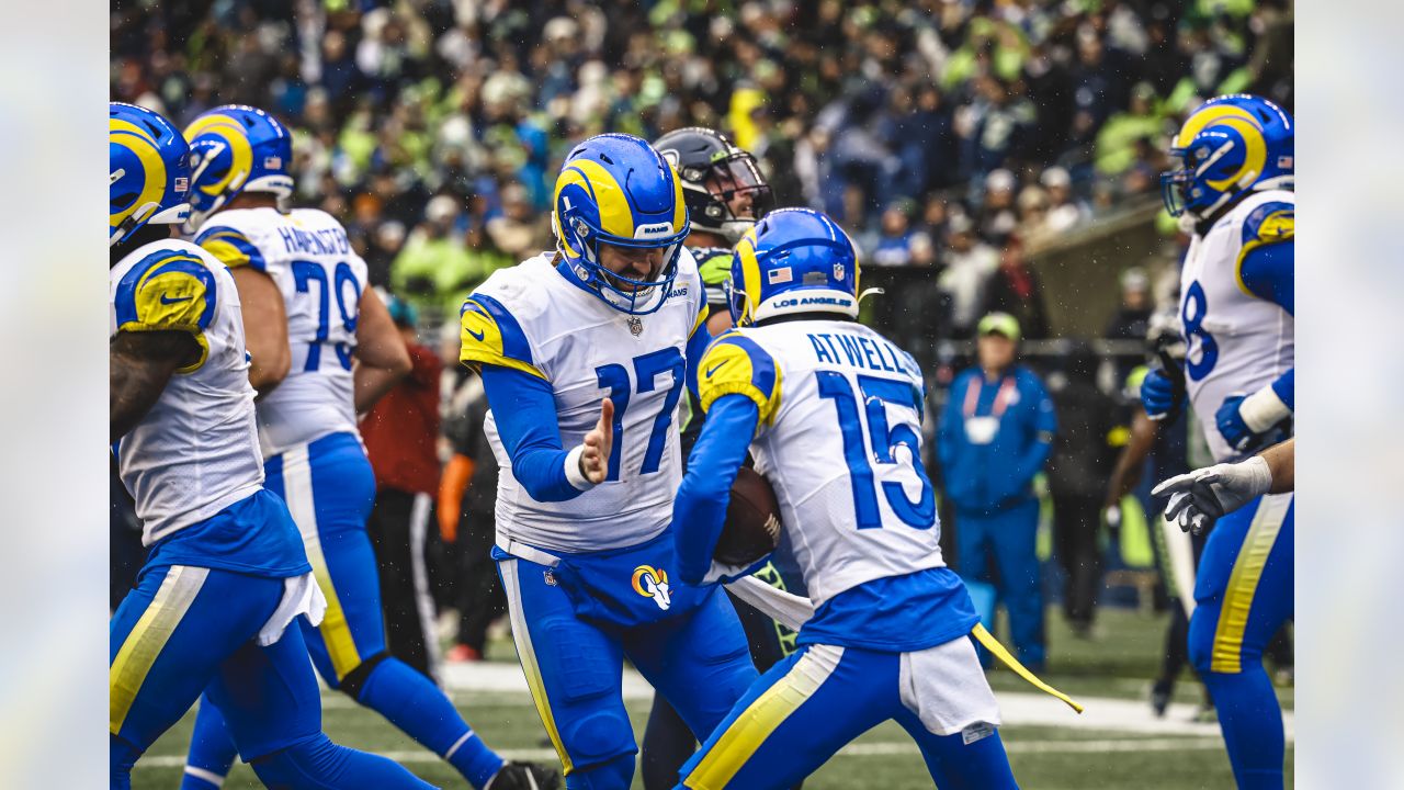 Seahawks win dramatic 19-16 overtime game over Rams, clinch playoff berth -  Field Gulls