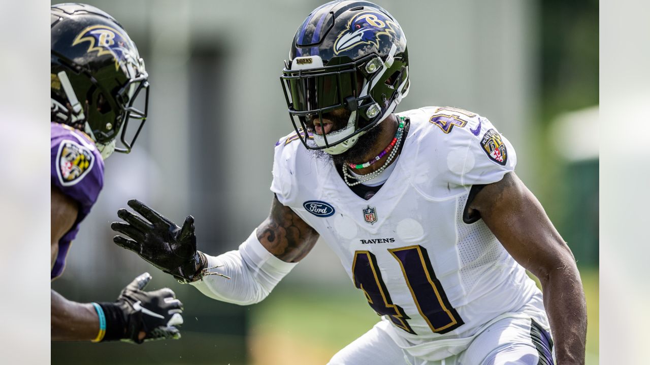 Ravens rookie Devin Duvernay sprints past Chiefs for rare kickoff