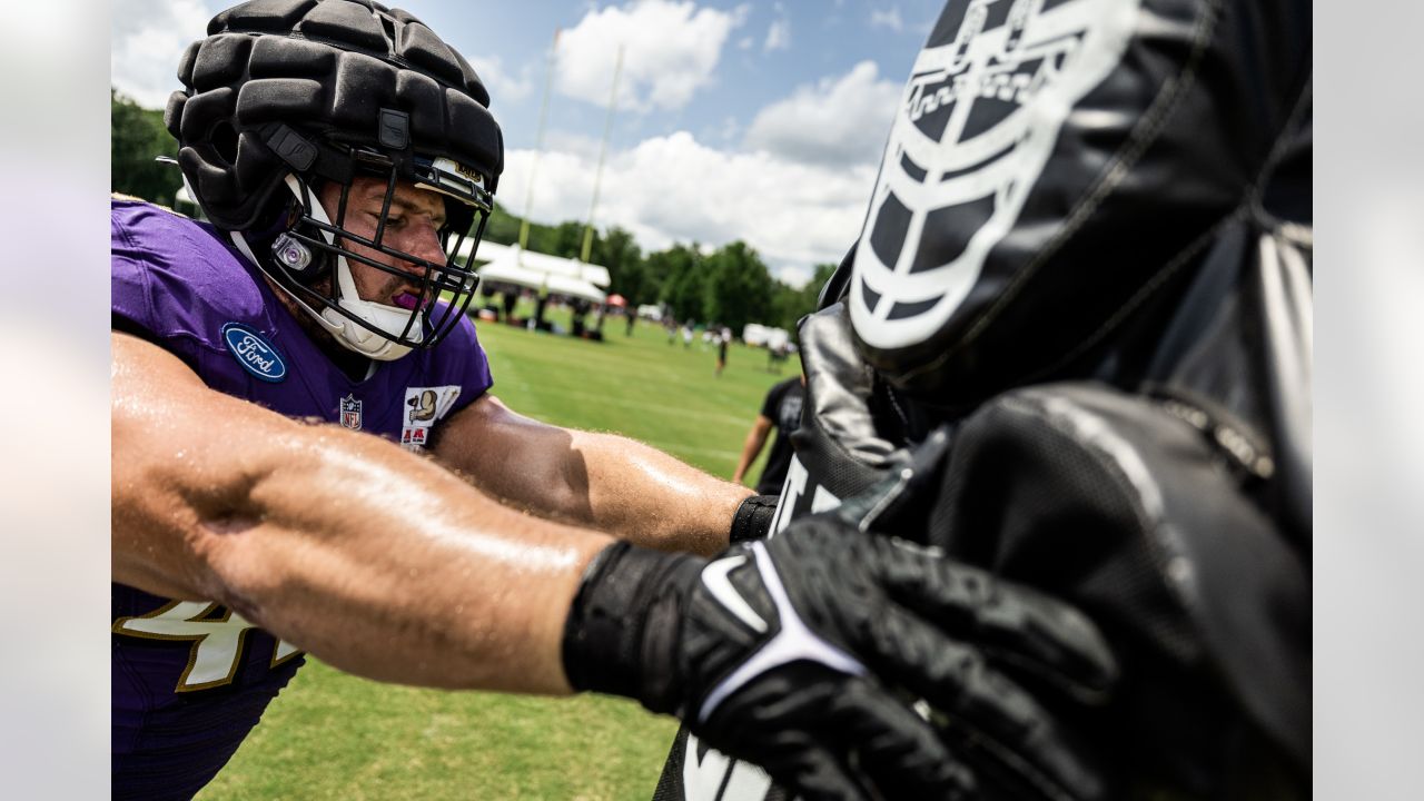 Ravens FB Patrick Ricard, ILB Roquan Smith show off punt catching skills at  2023 Pro Bowl Games