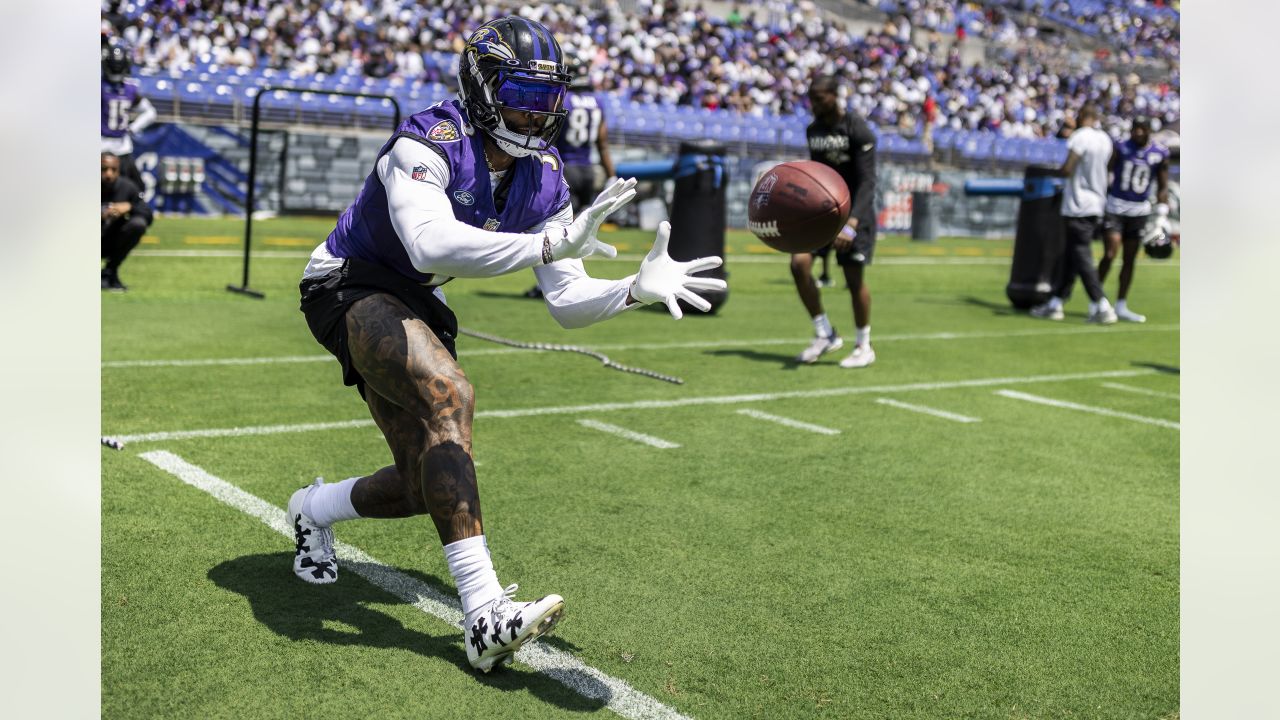 Odell Beckham Jr.'s Son in Ravens Gear After Dad Signs with Team: Photo