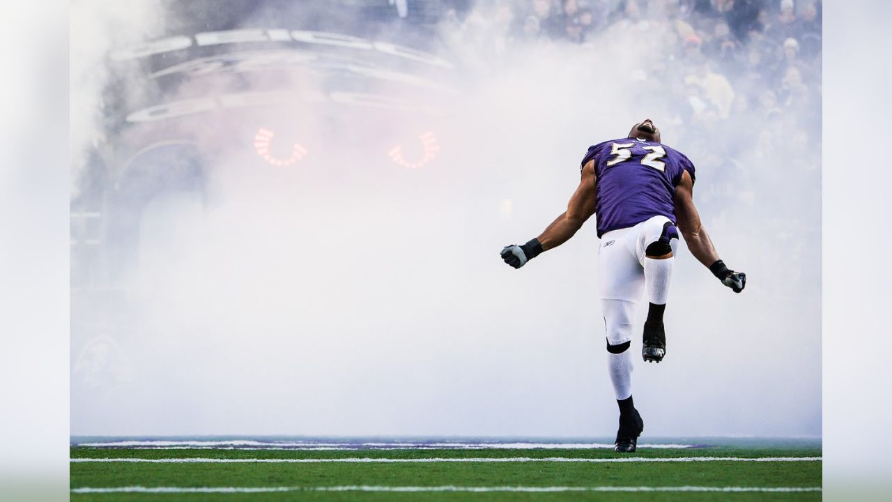 LL OF FAME GREAT RAY LEWIS RAVENS PRE GAME DANCE photo 8 x10 ! !