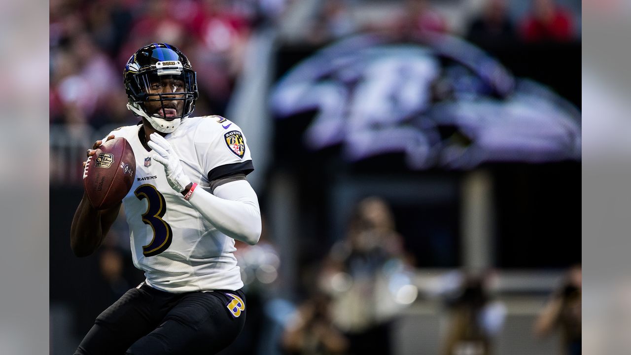 Robert Griffin III Keeps Ravens on Track During 'Special Moment'